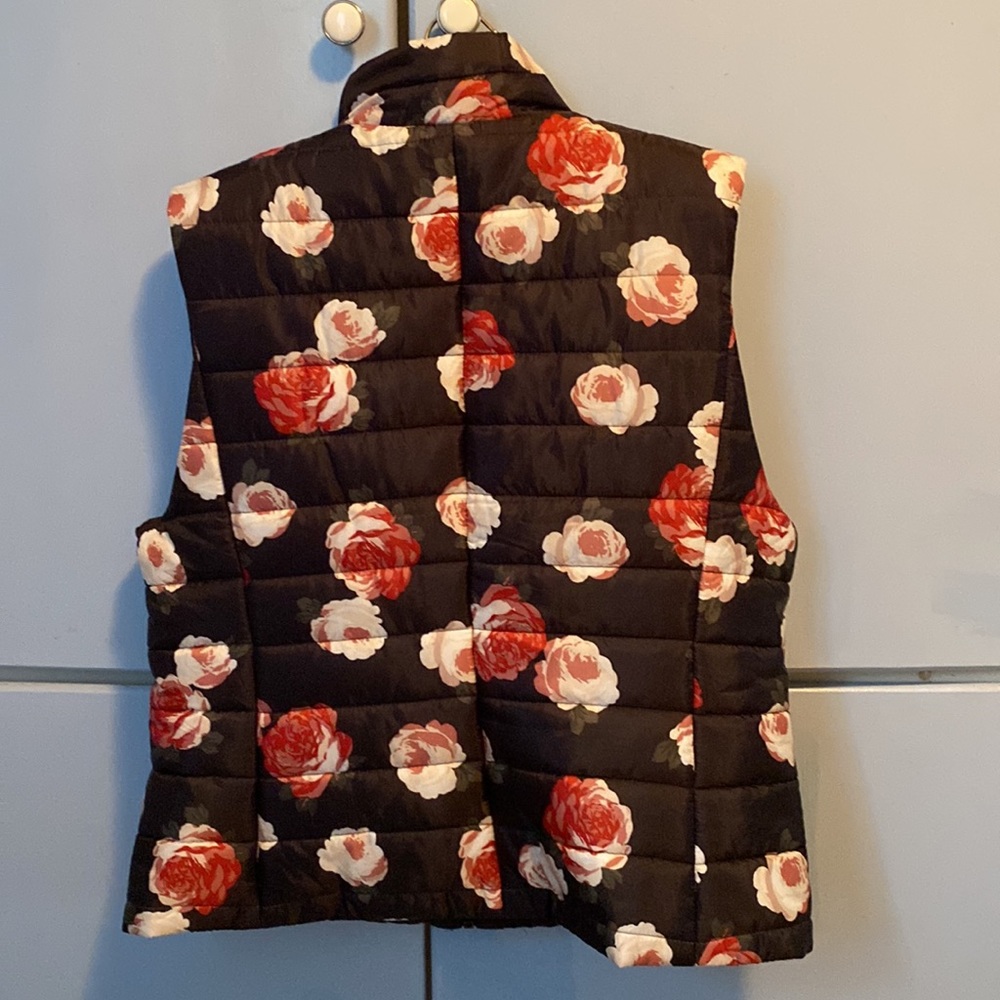 Women’s fashion vest - Picture 2 of 3